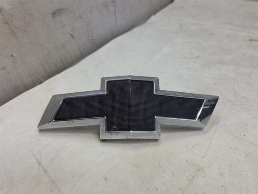 Used OEM 2014-2024 CAMARO FRONT BOW TIE EMBLEM BADGE BLACK 23269466, actual item photo 1