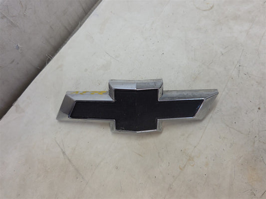 Used OEM 2014-2024 CAMARO FRONT BOW TIE EMBLEM BADGE BLACK 23269466, actual item photo 2