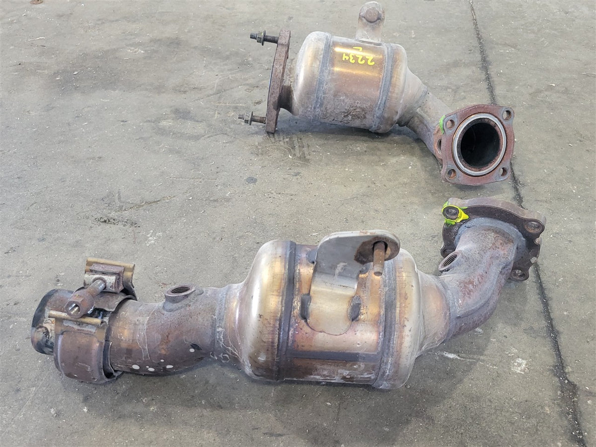 Used OEM 2016-2024 CAMARO SS 6 2L EXHAUST Y PIPE PAIR LH RH 19420274, actual item photo 3