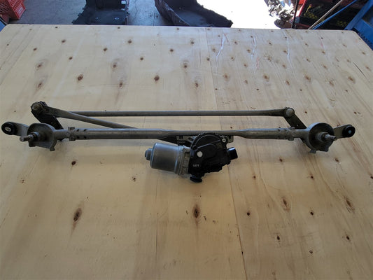 Used OEM 2016-2024 CAMARO WINDSHIELD WIPER MOTOR & LINKAGE FRONT 57K, actual item photo 1