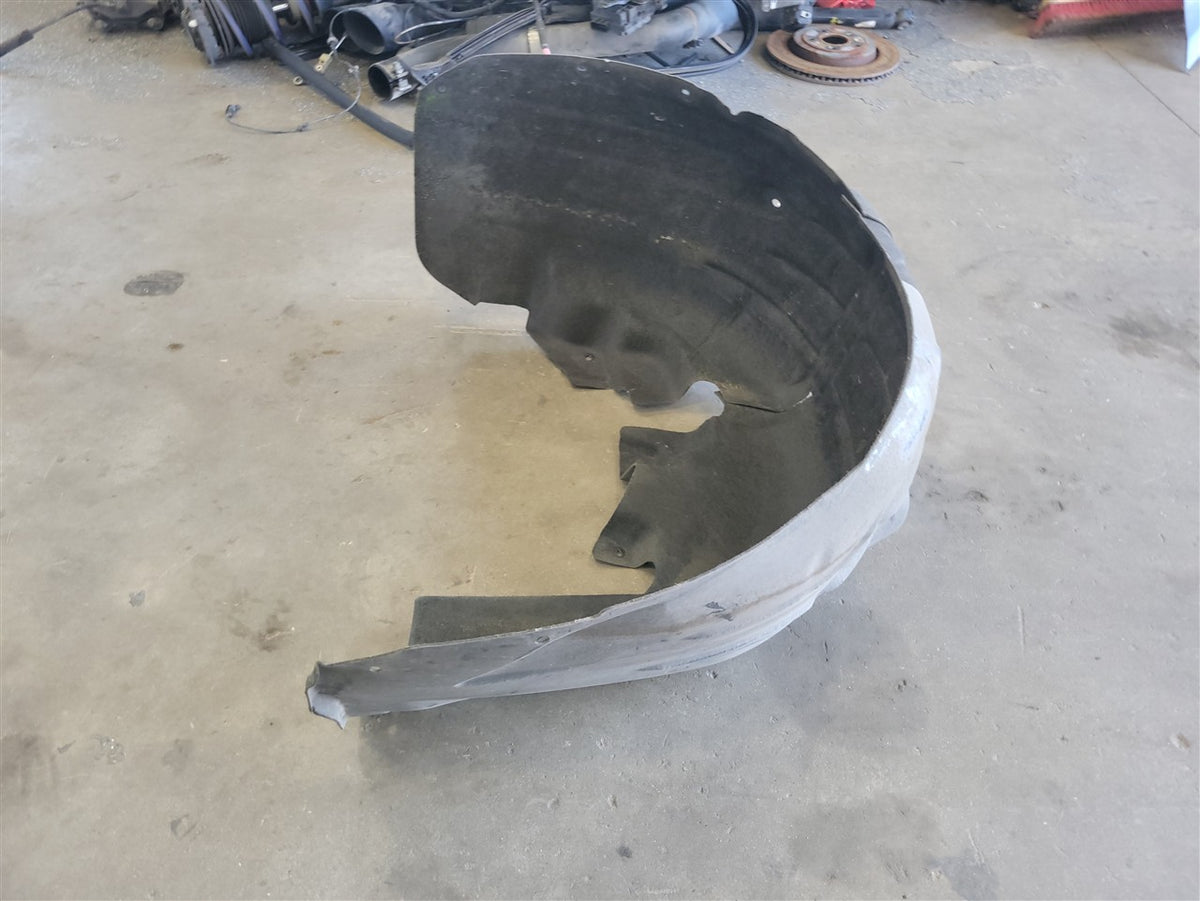 Used OEM 2016-2024 CAMARO SS 1LE A1Y REAR WHEEL WELL LINER PASSENGER, actual item photo 4