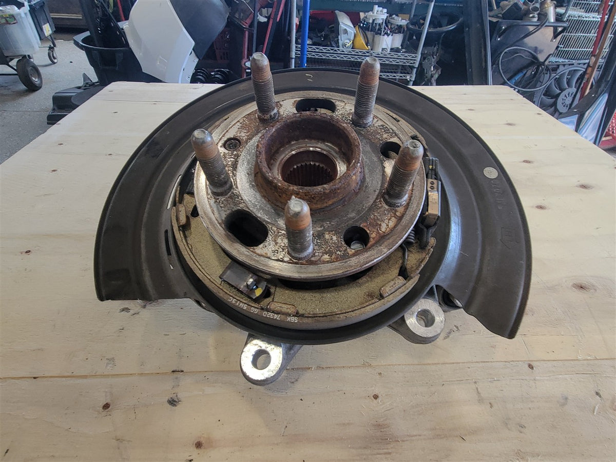Used OEM 2016-2024 CAMARO 2016-2019 ATS CTS REAR SPINDLE & WHEEL HUB, actual item photo 3