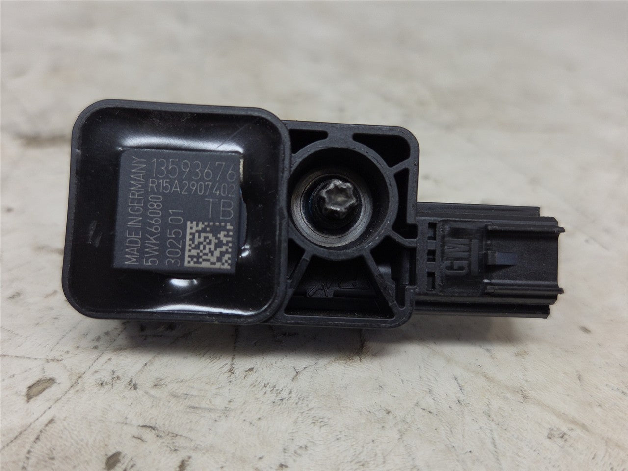 Used OEM 2016-2022 CAMARO CRASH SENSOR 13593676, actual item photo 1