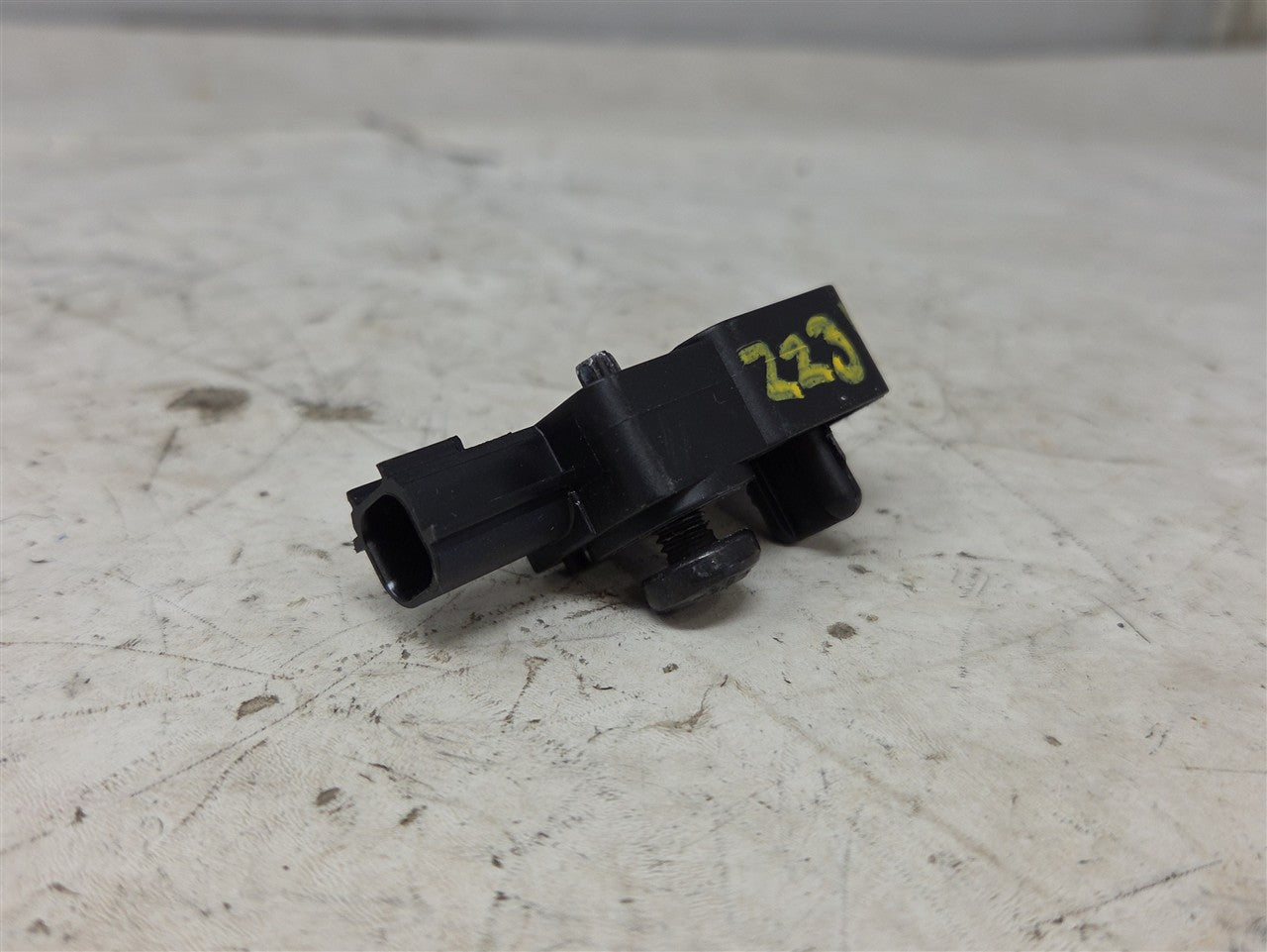 Used OEM 2016-2022 CAMARO CRASH SENSOR 13593676, actual item photo 5