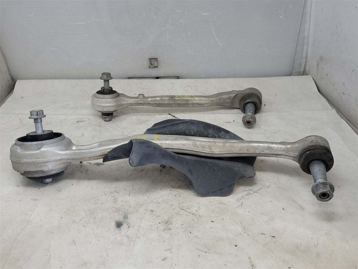 Used OEM 2016-2024 CAMARO FRONT LOWER CONTROL ARMS PAIR RH PASSENGER, actual item photo 3