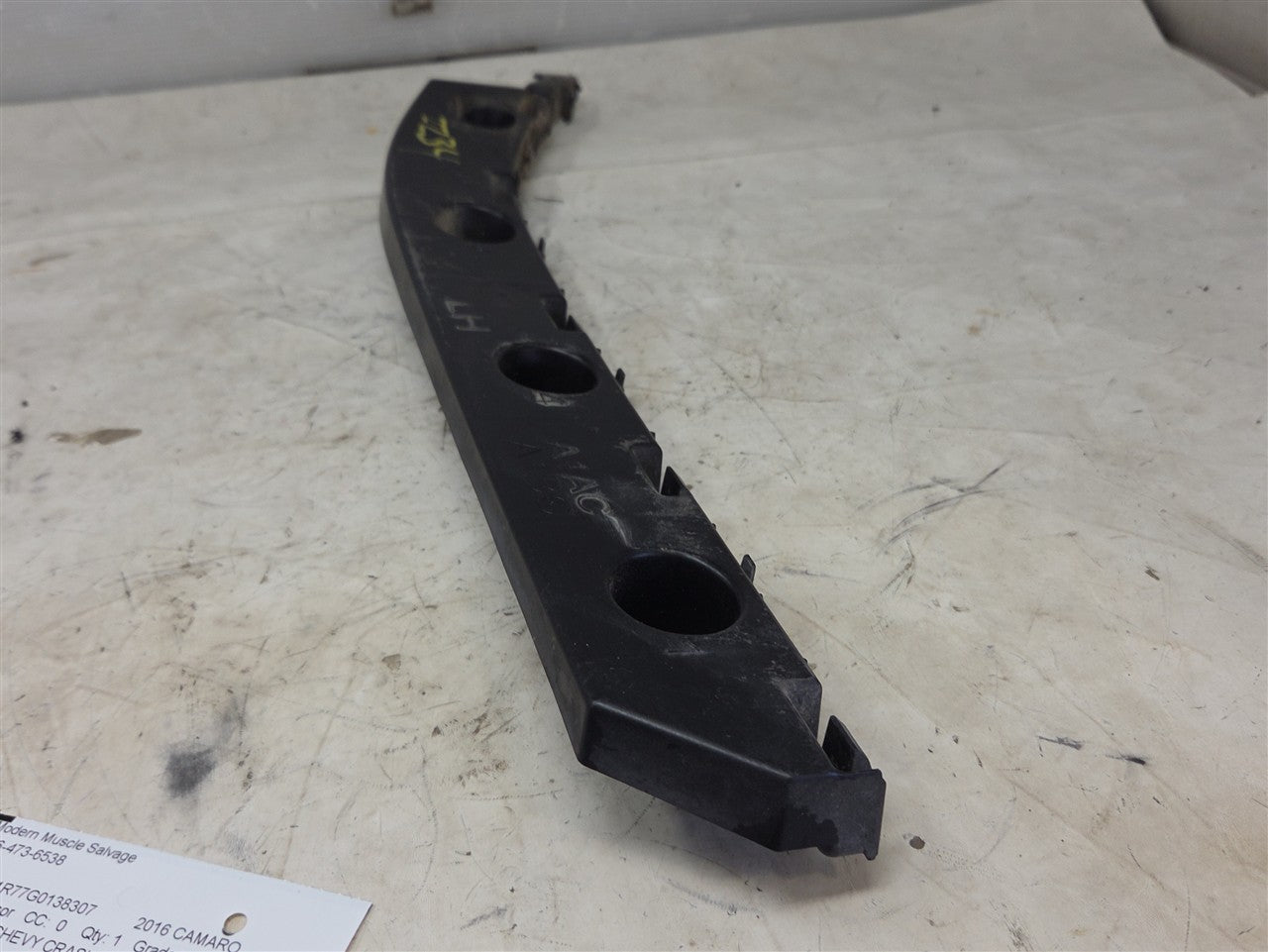 Used OEM 2016-2024 CAMARO REAR BUMPER FASCIA GUIDE BRACKET DRIVER LH, actual item photo 3
