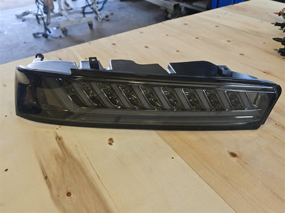 Used OEM 2016-2018 CAMARO SPEC D SEQUENTIAL TAIL LIGHTS PAIR SMOKED, actual item photo 9