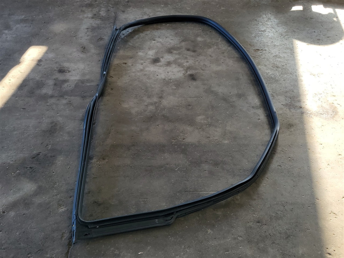 Used OEM 2016-2024 CAMARO DRIVER DOOR WEATHERSTRIPPING LH 84160281, actual item photo 8