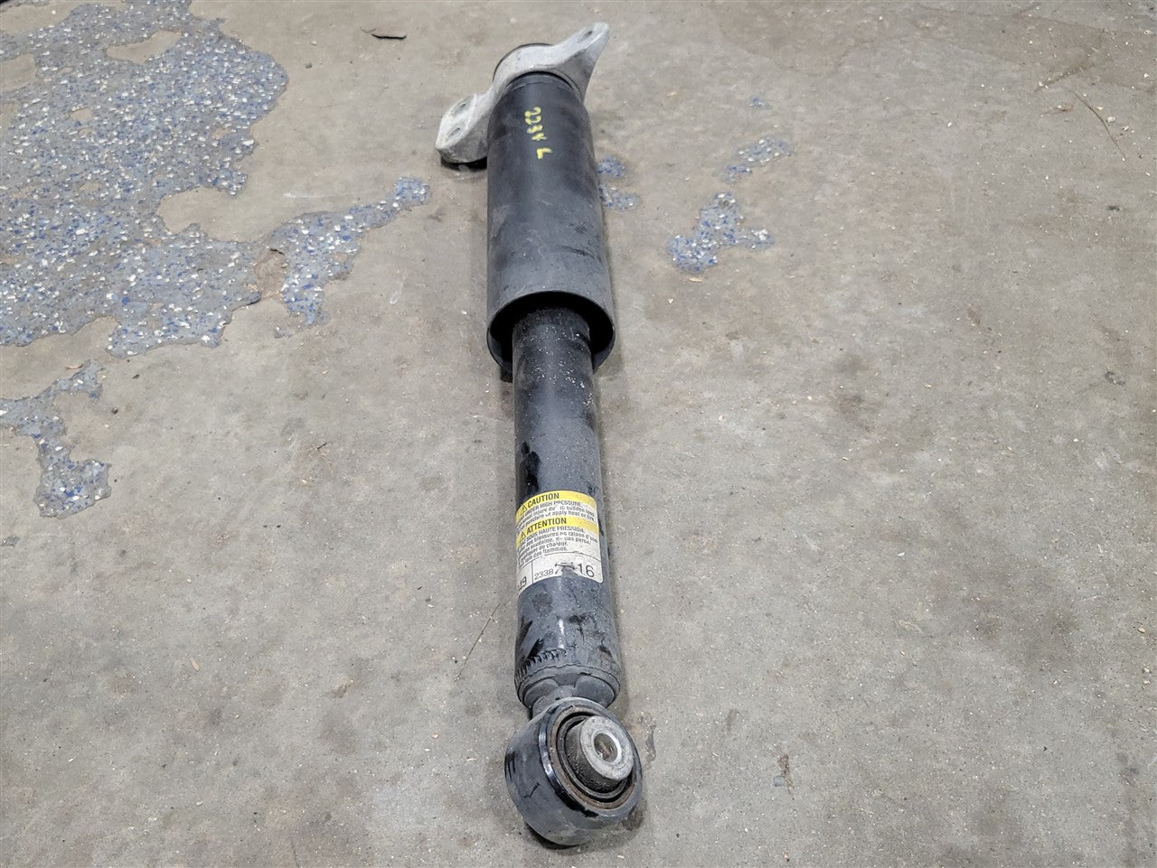Used OEM 2016-2024 CAMARO REAR SHOCK ABSORBER DRIVER LH 57K MILES, actual item photo 2