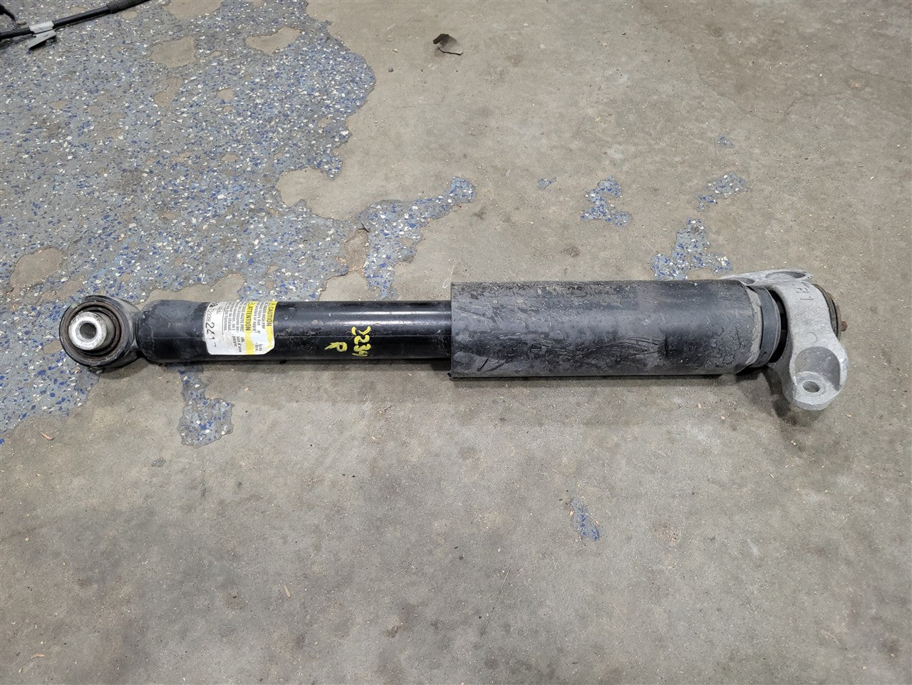 Used OEM 2016-2024 CAMARO REAR SHOCK ABSORBER RH PASSENGER 23382417, actual item photo 3