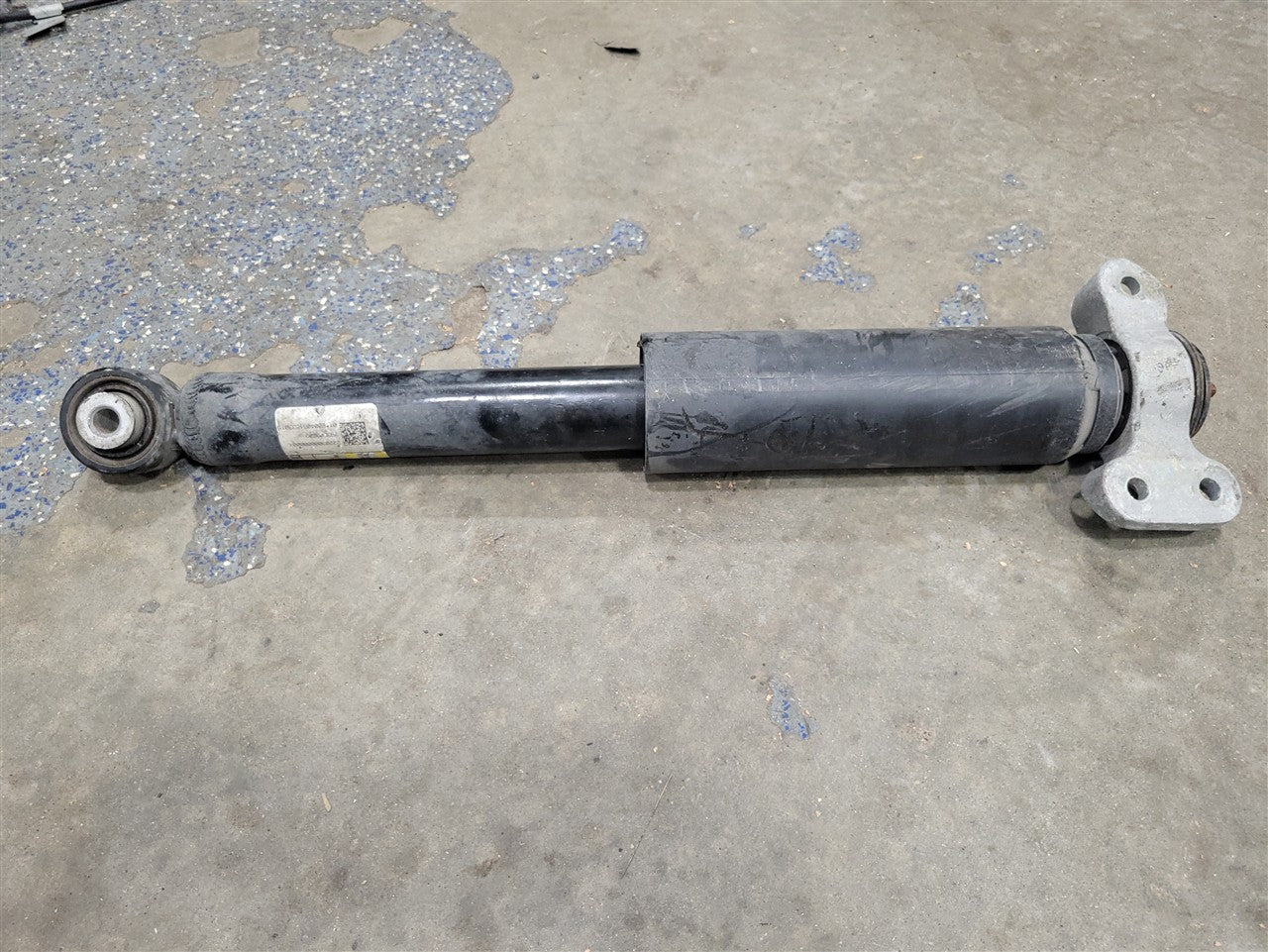 Used OEM 2016-2024 CAMARO REAR SHOCK ABSORBER RH PASSENGER 23382417, actual item photo 9