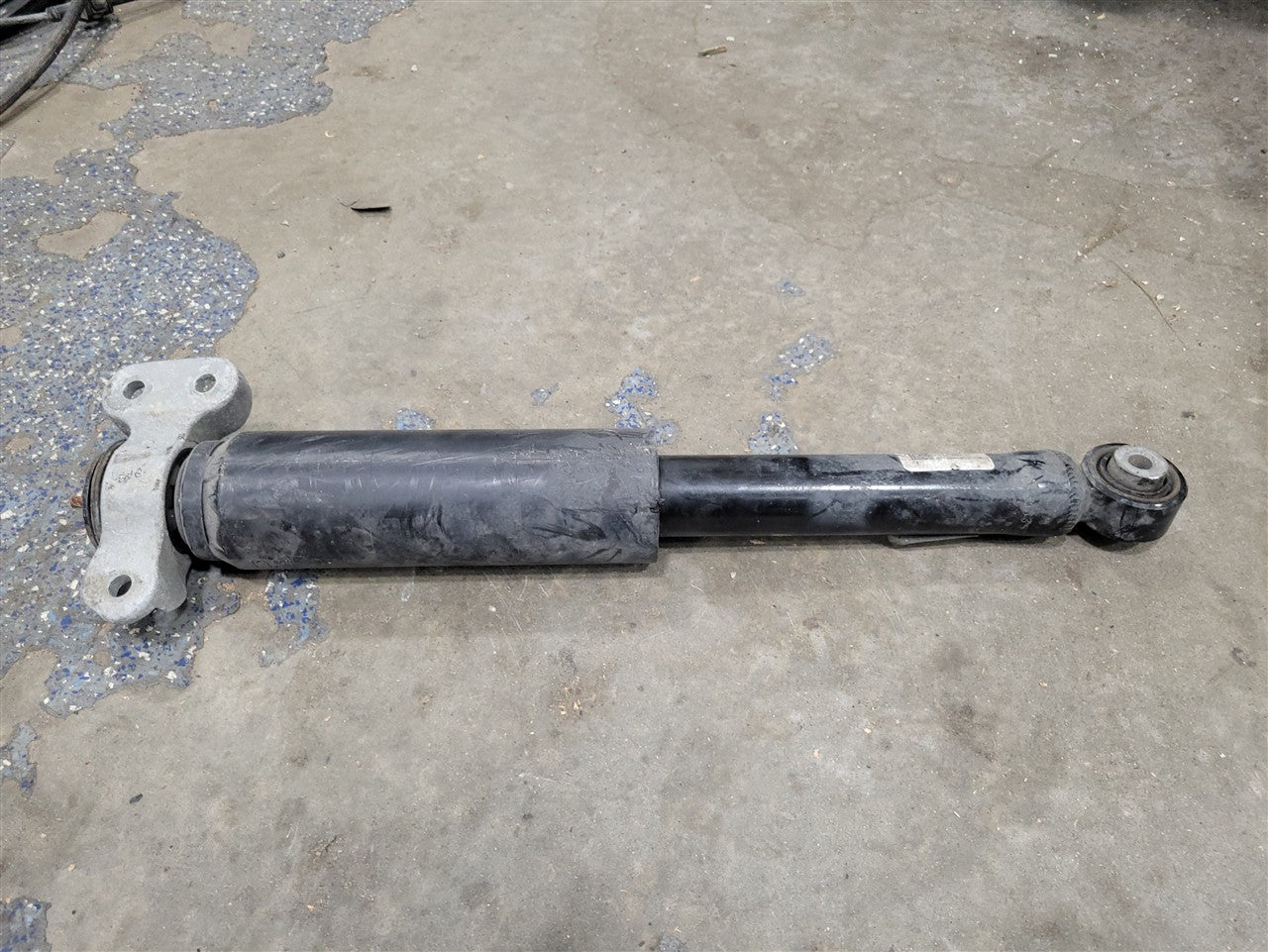 Used OEM 2016-2024 CAMARO REAR SHOCK ABSORBER RH PASSENGER 23382417, actual item photo 11