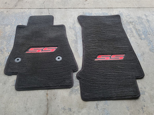 Used OEM 2016-2024 CAMARO FRONT FLOOR MATS PAIR BLACK WITH RED CAMARO, actual item photo 2