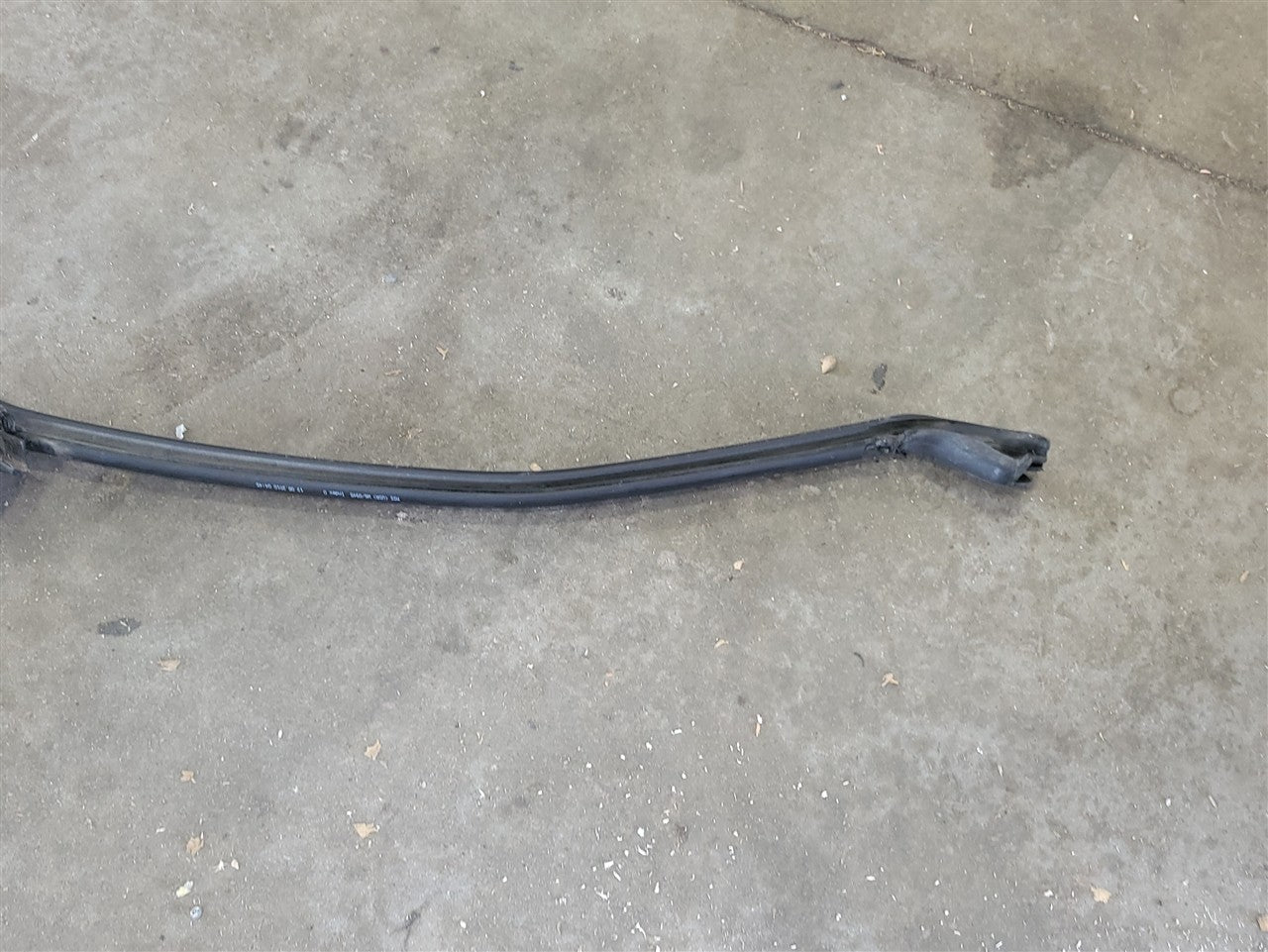 Used OEM 2005-2013 CORVETTE C6 TARGA TOP HALO ROOF WEATHERSTRIP REAR, actual item photo 2
