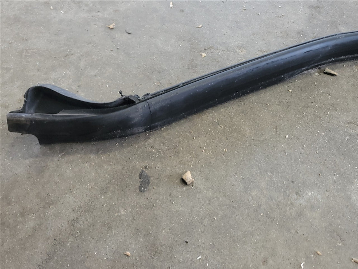 Used OEM 2005-2013 CORVETTE C6 TARGA TOP HALO ROOF WEATHERSTRIP REAR, actual item photo 4