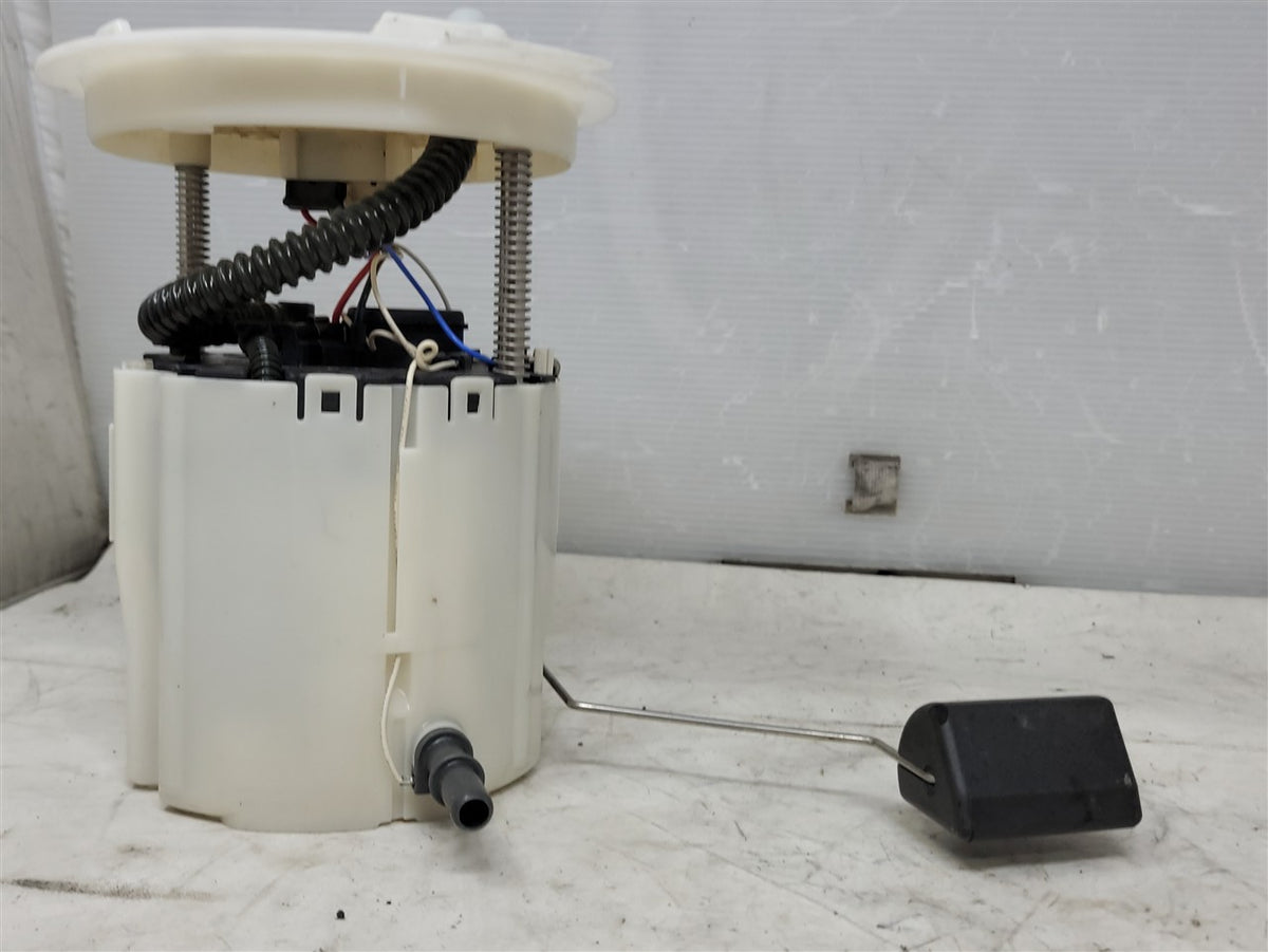 Used OEM 2010-2015 CAMARO FUEL PUMP ASSEMBLY 6 2L IN TANK 72K MILES, actual item photo 1