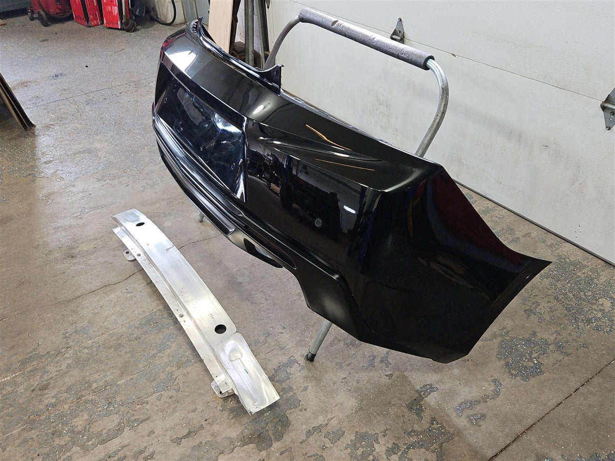 Used OEM 2016-2018 CAMARO SS REAR BUMPER ASSEMBLY QUAD OUTLET PARK, actual item photo 4