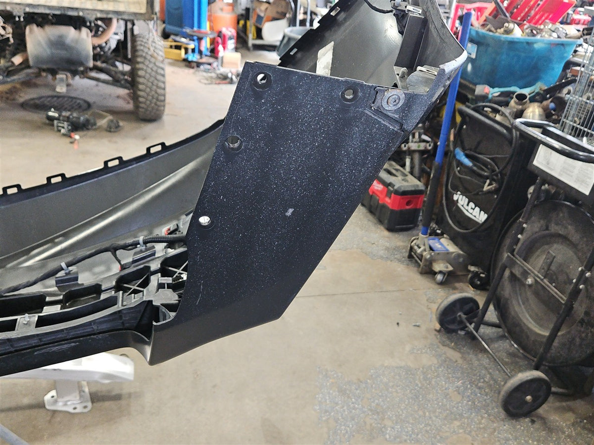 Used OEM 2016-2018 CAMARO SS REAR BUMPER ASSEMBLY QUAD OUTLET PARK, actual item photo 22