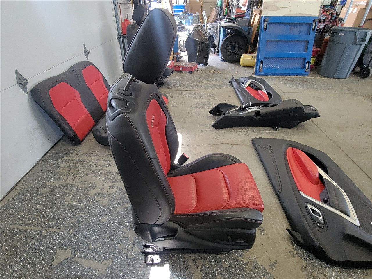 Used OEM 2016 CAMARO FRONT AND REAR SEATS CENTER CONSOLE DOOR PANELS, actual item photo 11