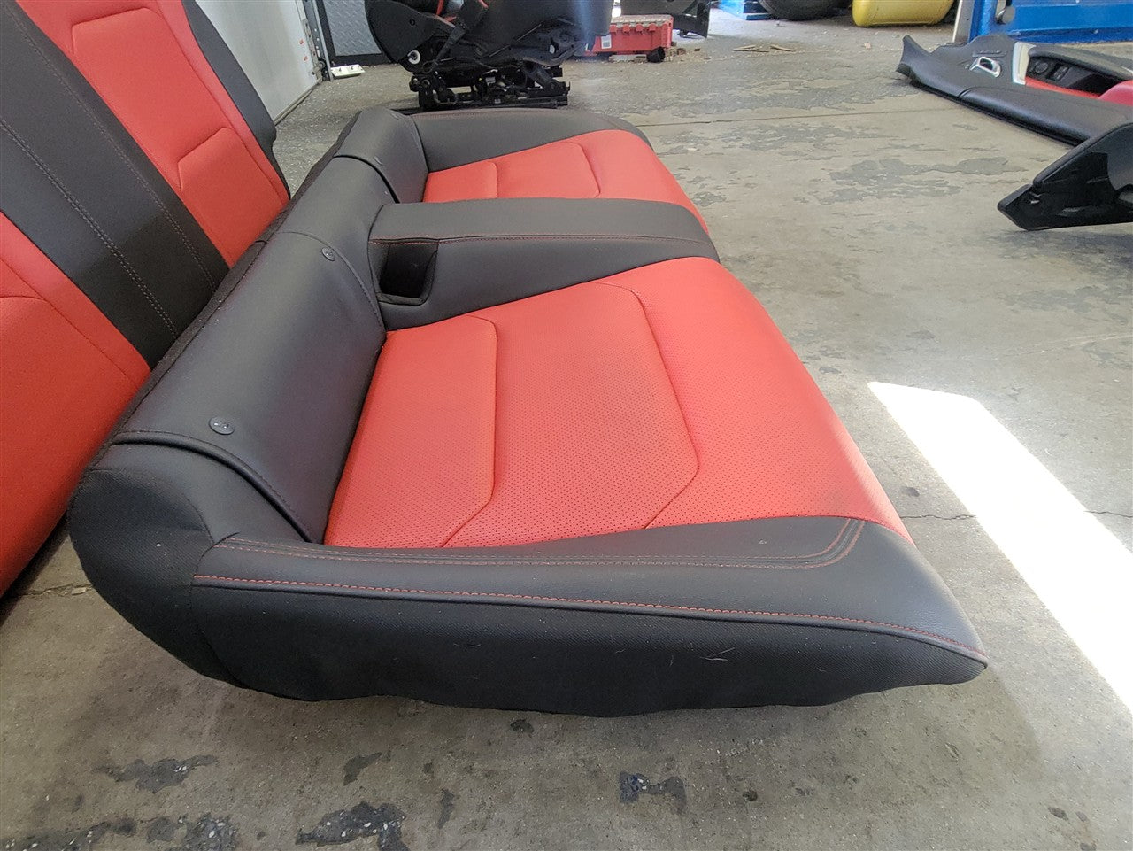 Used OEM 2016 CAMARO FRONT AND REAR SEATS CENTER CONSOLE DOOR PANELS, actual item photo 16