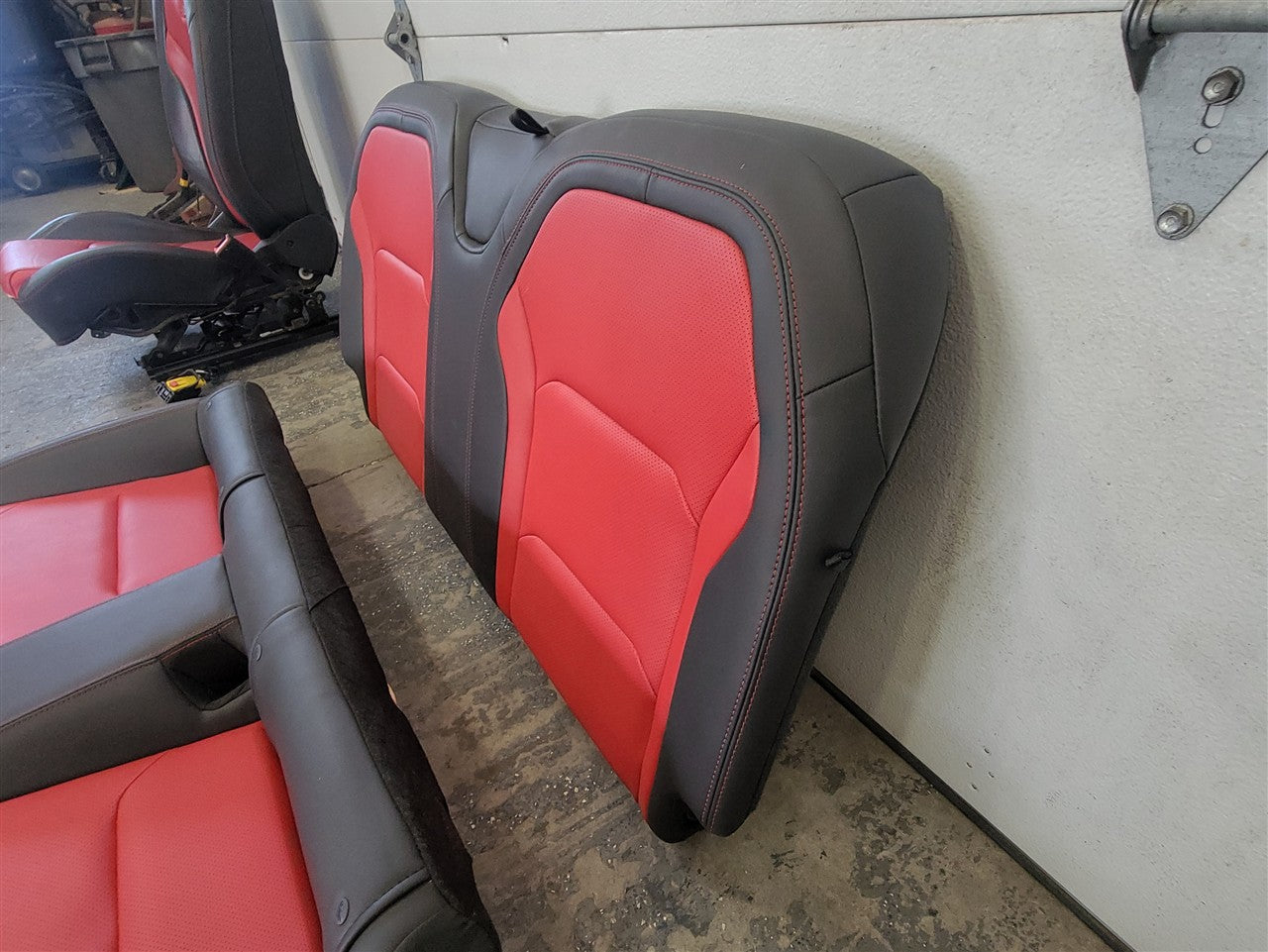 Used OEM 2016 CAMARO FRONT AND REAR SEATS CENTER CONSOLE DOOR PANELS, actual item photo 18