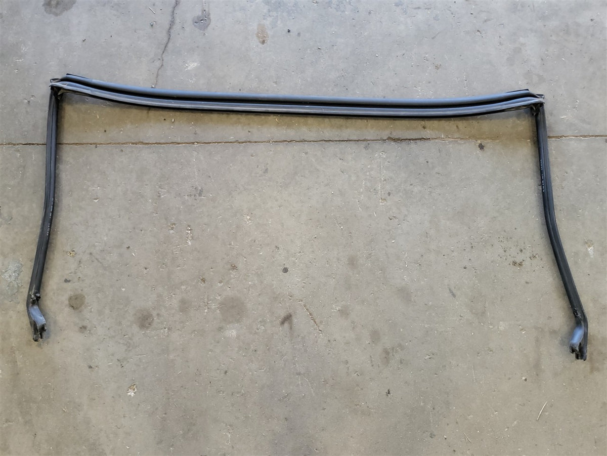 Used OEM 2005-2013 CORVETTE C6 OEM FRONT WINDSHIELD WEATHERSTRIP, actual item photo 1