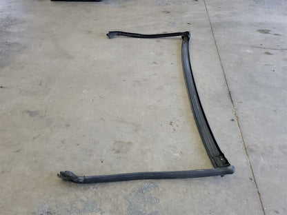 Used OEM 2005-2013 CORVETTE C6 OEM FRONT WINDSHIELD WEATHERSTRIP, actual item photo 13