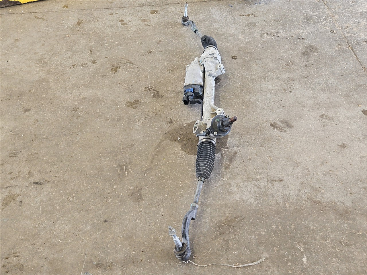 Used OEM 2016 CAMARO SS POWER STEERING RACK 57K MILES, actual item photo 4