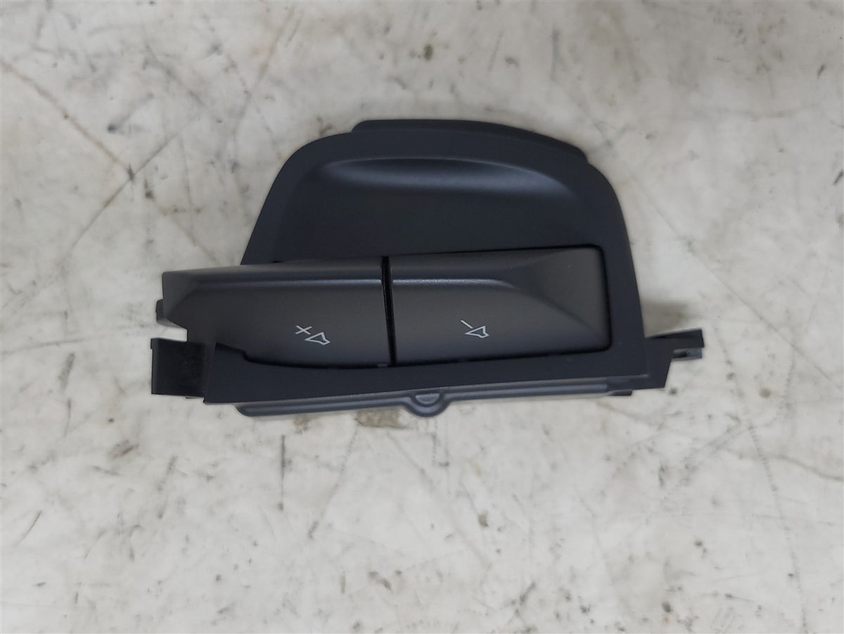 Used OEM 2016-2024 CAMARO 2014-2019 CORVETTE RH STEERING WHEEL RADIO, actual item photo 5