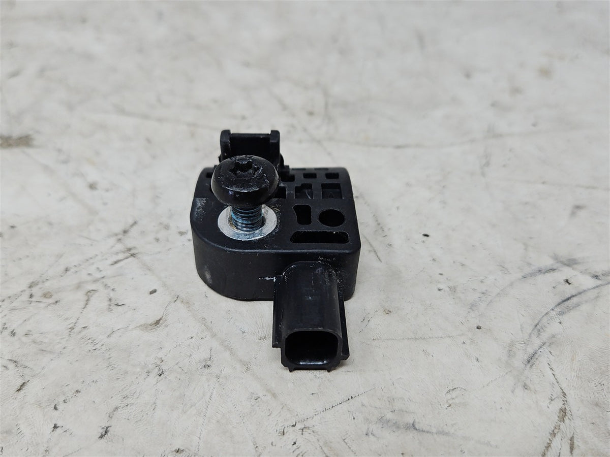 Used OEM 2013-2019 ALLURE ENCORE SILVERADO SIERRA CORVETTE SPARK, actual item photo 4
