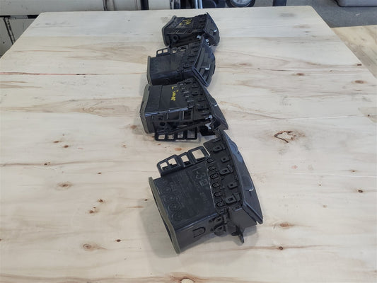 Used OEM 2014-2019 SIERRA SILVERADO SET OF 4 DASH VENTS AC HEAT BLACK, actual item photo 2