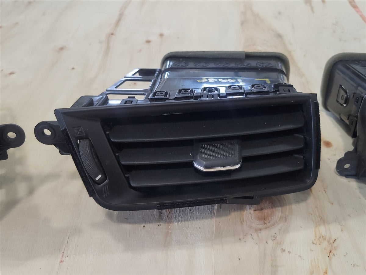 Used OEM 2014-2019 SIERRA SILVERADO SET OF 4 DASH VENTS AC HEAT BLACK, actual item photo 7