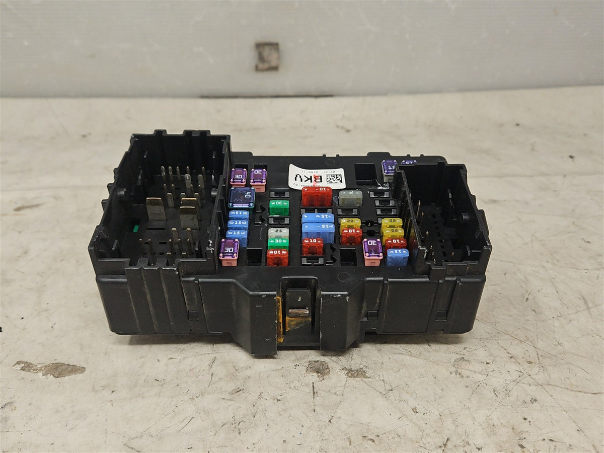 Used OEM 2014-2019 SIERRA SILVERADO CABIN FUSE BOX RH PASSENGER DASH, actual item photo 1