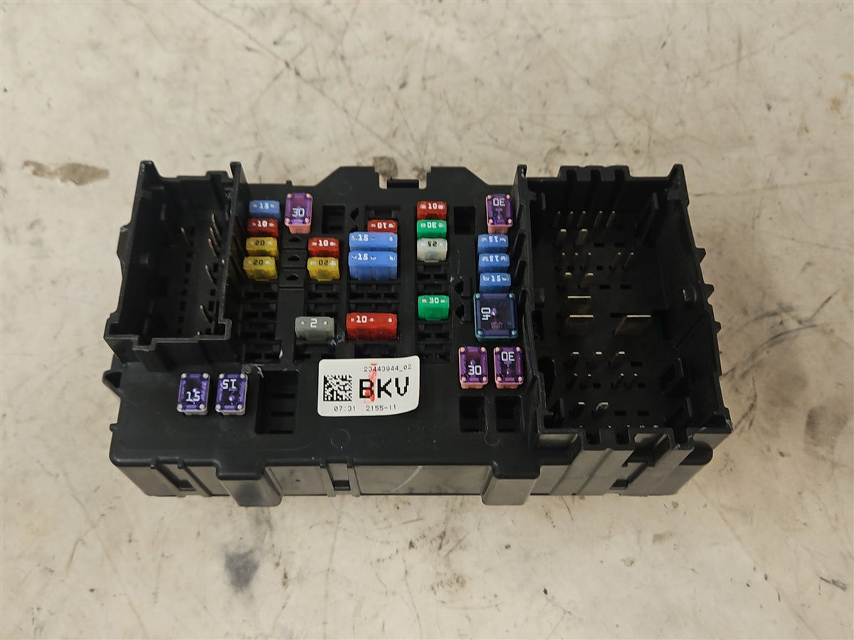 Used OEM 2014-2019 SIERRA SILVERADO CABIN FUSE BOX RH PASSENGER DASH, actual item photo 5