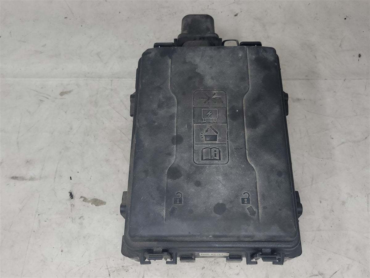 Used OEM 2014-2017 SIERRA SILVERADO ENGINE BAY FUSE BOX WITH LID, actual item photo 1