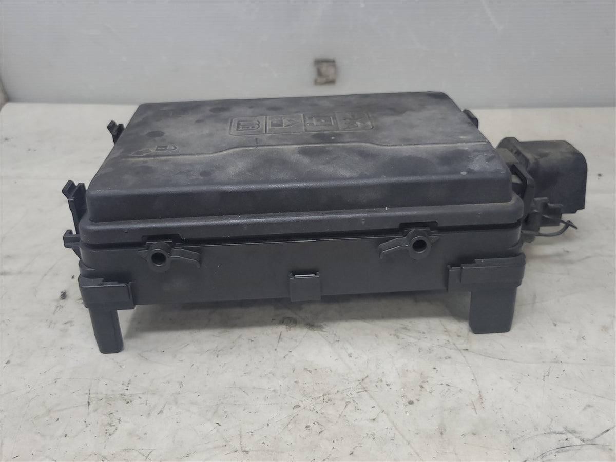 Used OEM 2014-2017 SIERRA SILVERADO ENGINE BAY FUSE BOX WITH LID, actual item photo 9