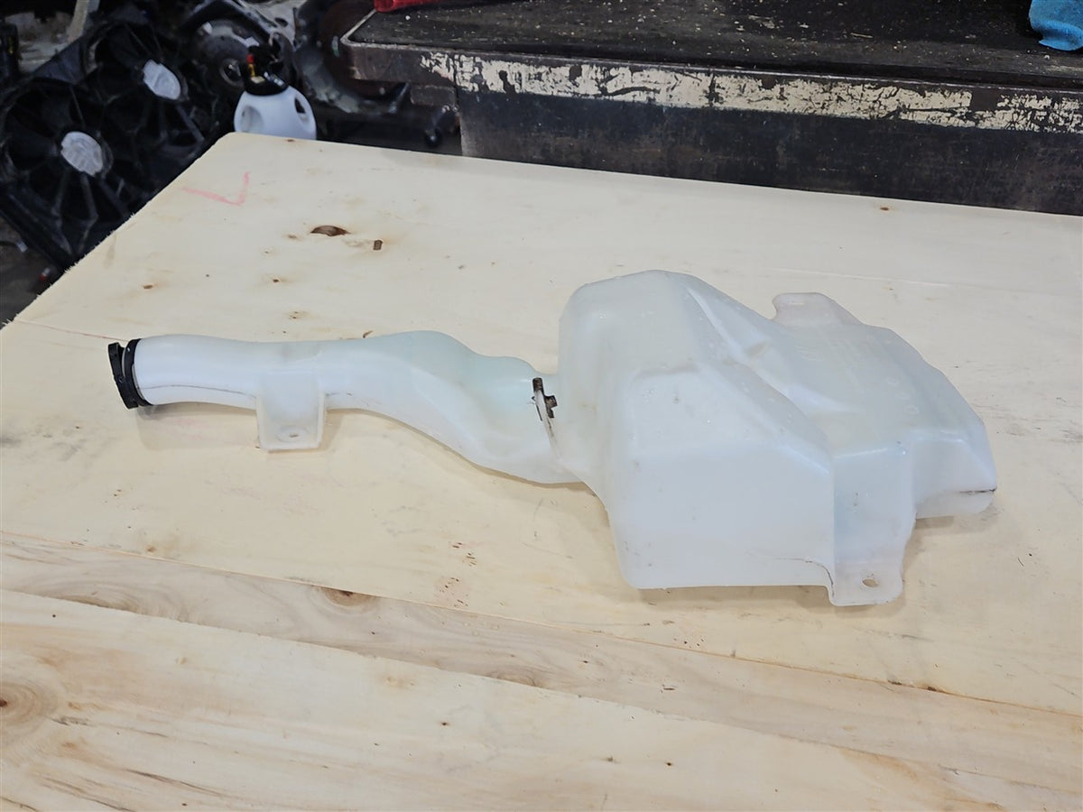 Used OEM 2015-2019 SIERRA SILVERADO WINDSHIELD WASHER RESERVOIR, actual item photo 4