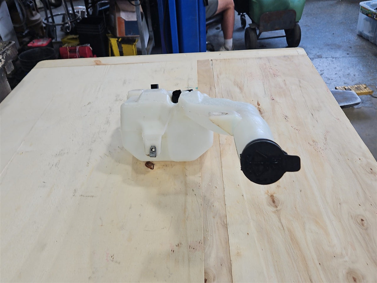Used OEM 2015-2019 SIERRA SILVERADO WINDSHIELD WASHER RESERVOIR, actual item photo 7