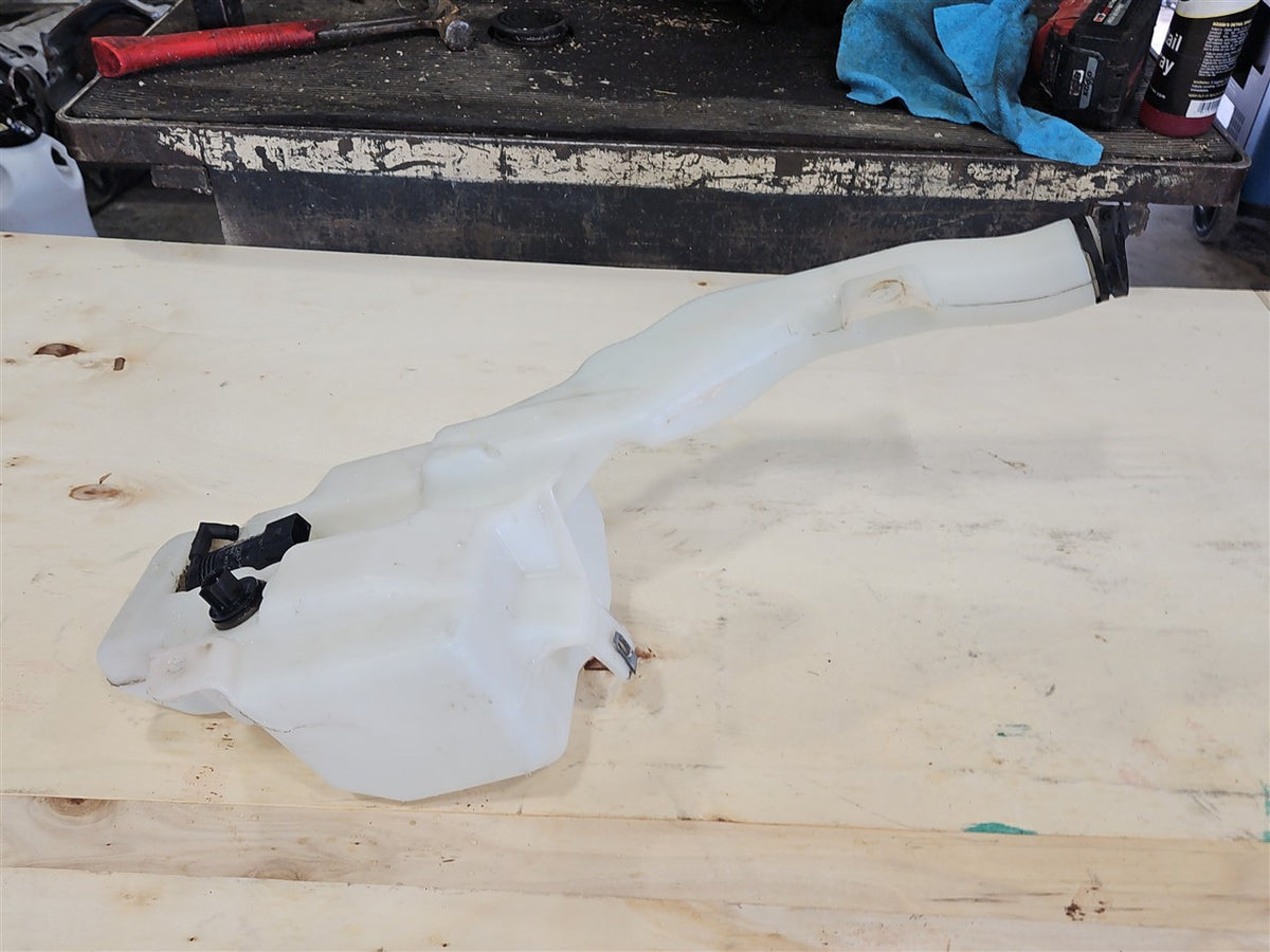 Used OEM 2015-2019 SIERRA SILVERADO WINDSHIELD WASHER RESERVOIR, actual item photo 10