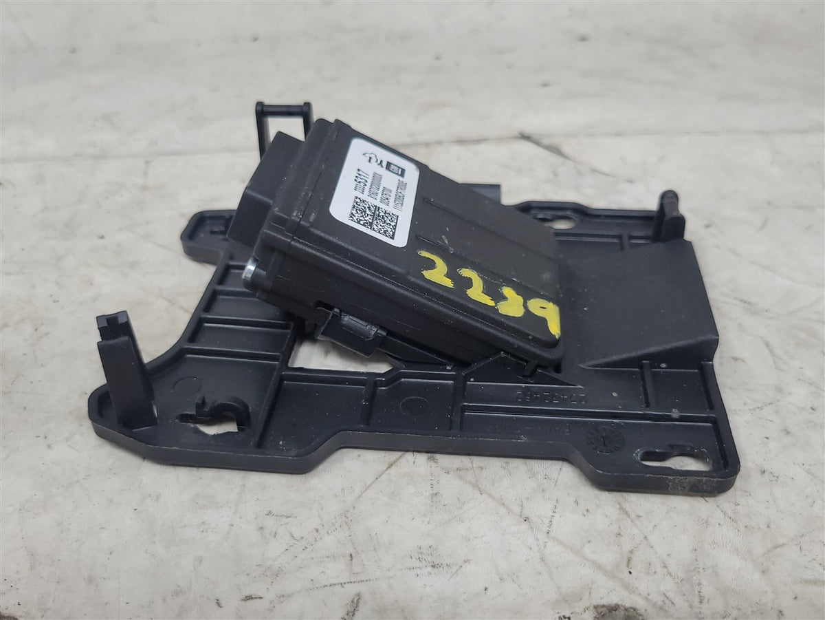 Used OEM 2014-2018 SIERRA SILVERADO CANYON COLORADO ESCALADE ESCALADE, actual item photo 5