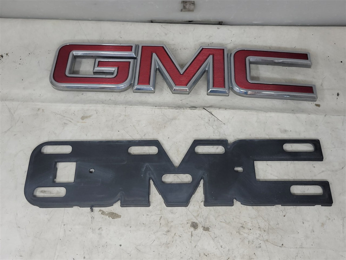 Used OEM 2014-2019 SIERRA FRONT GRILLE GMC LOGO EMBLEM RED WITH, actual item photo 6