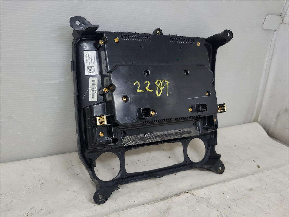 Used OEM 2015 SIERRA 1500 OEM 8 IN RADIO SCREEN & CONTROLS 84084747, actual item photo 7