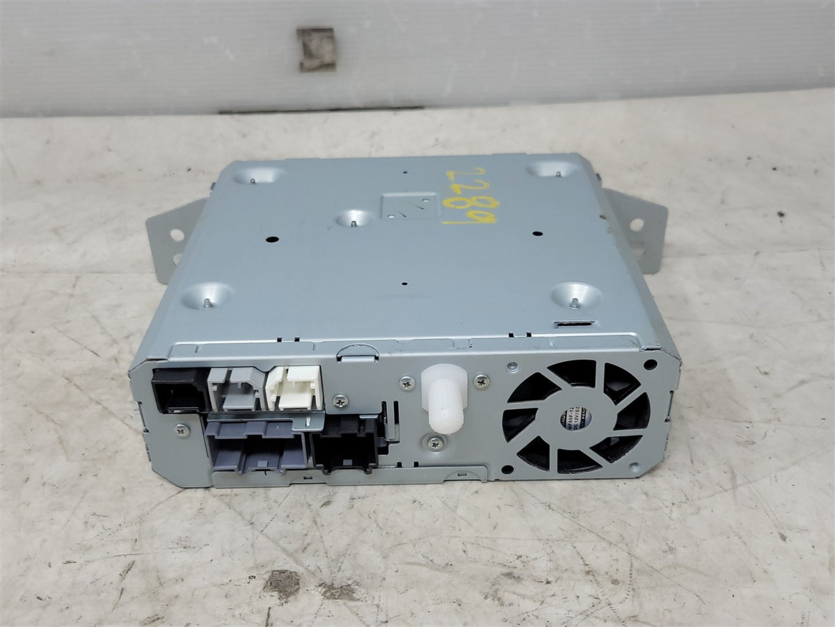 Used OEM 2015 ESCALADE ESCALADE ESV SIERRA SILVERADO DVD VIDEO PLAYER, actual item photo 3