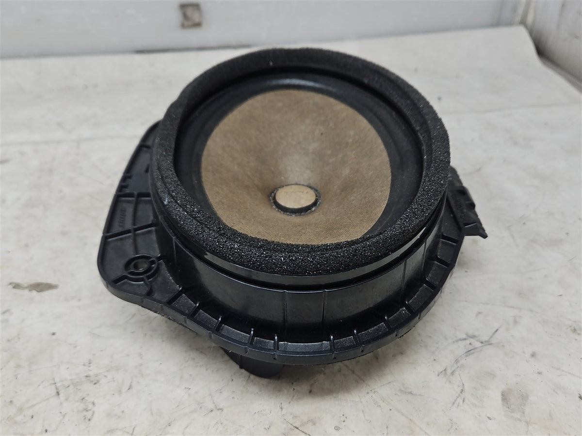 Used OEM 2016-2024 CAMARO FRONT DOOR BOSE SPEAKER PASSENGER RH DRIVER, actual item photo 2
