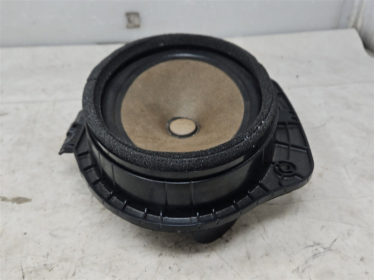 Used OEM 2016-2024 CAMARO FRONT DOOR BOSE SPEAKER PASSENGER RH DRIVER, actual item photo 4