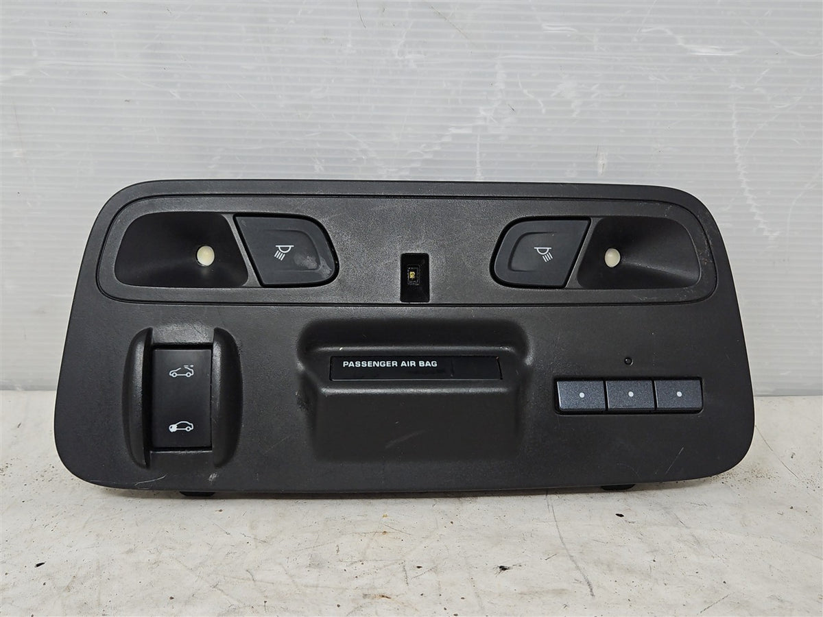 Used OEM 2016-2018 CAMARO OVERHEAD CONSOLE MAP LIGHTS SUNROOF SWITCH, actual item photo 1