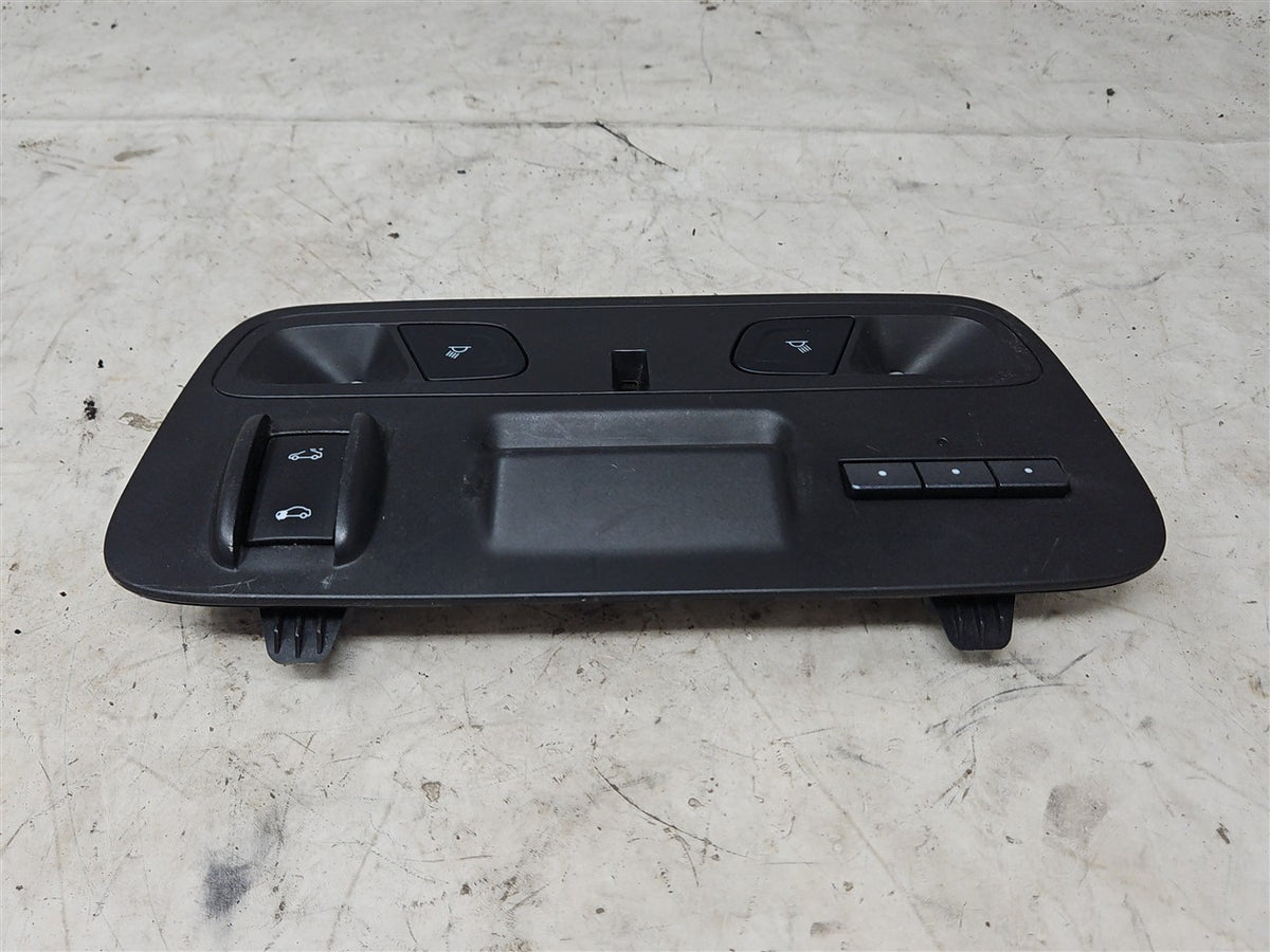 Used OEM 2016-2018 CAMARO OVERHEAD CONSOLE MAP LIGHTS SUNROOF SWITCH, actual item photo 2