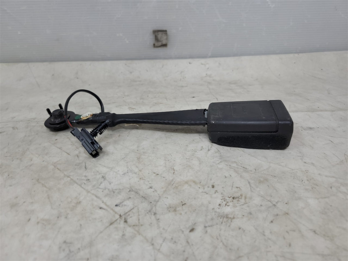 Used OEM 2016-2024 CAMARO FRONT PASSENGER RH SEAT BELT BUCKLE, actual item photo 1