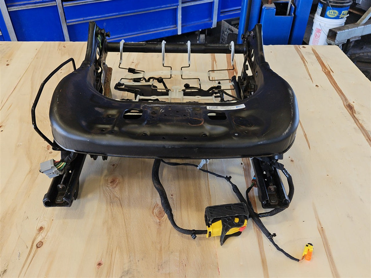 Used OEM 2016-2024 CAMARO FRONT SEAT TRACK RH WITH MOTORS, actual item photo 1