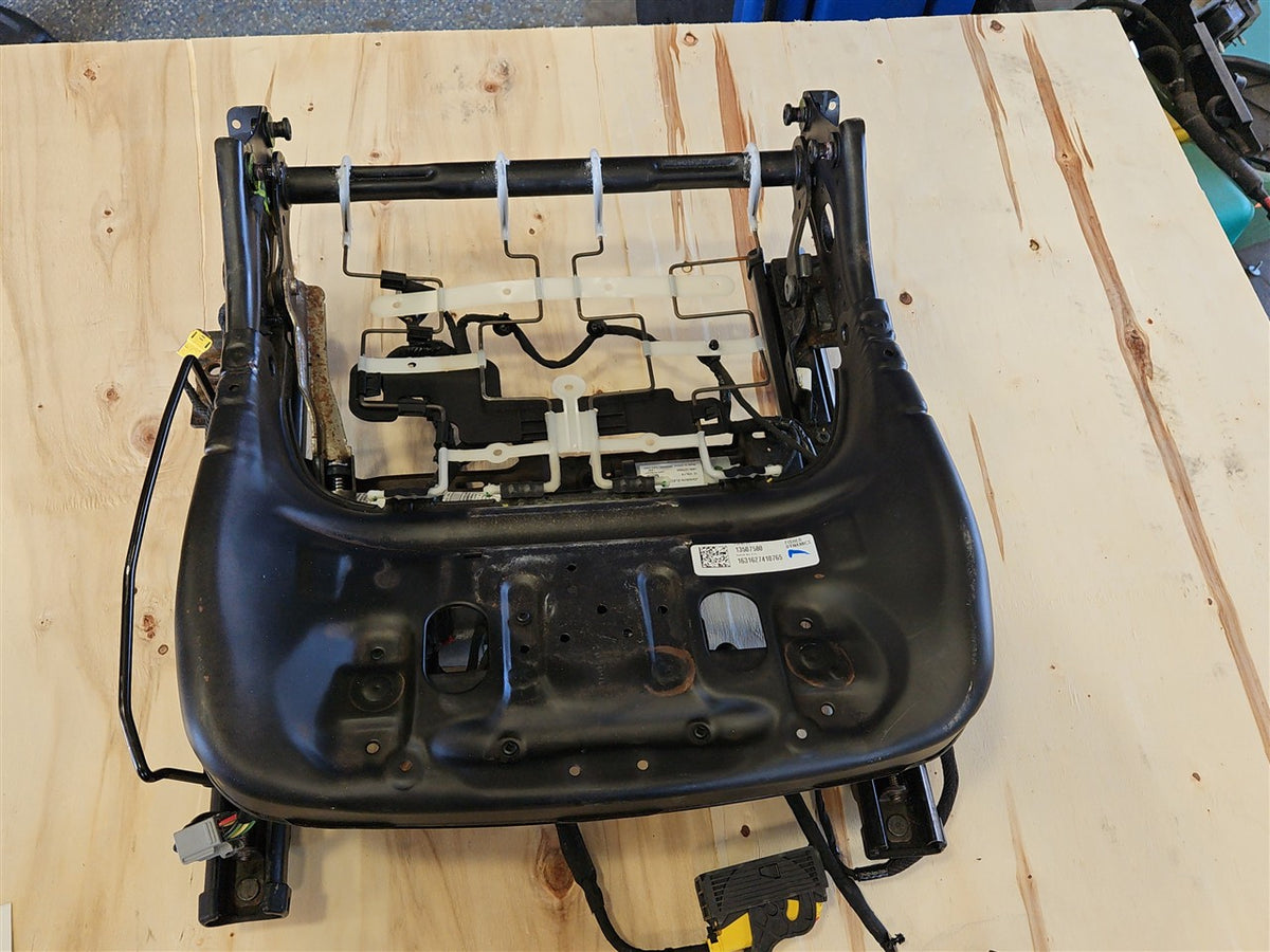 Used OEM 2016-2024 CAMARO FRONT SEAT TRACK RH WITH MOTORS, actual item photo 5